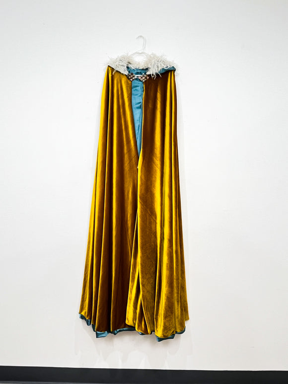 Ashley Higgins - 5.2 (Brown and Blue Cape)